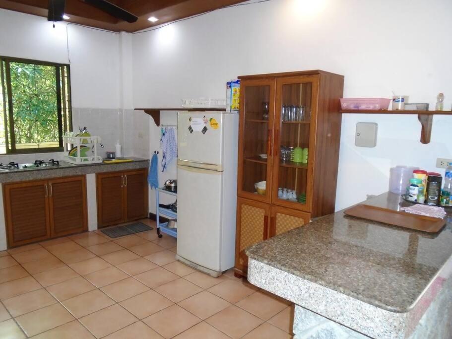 Villa Baan Coconut Bang Tao Beach  Esterno foto